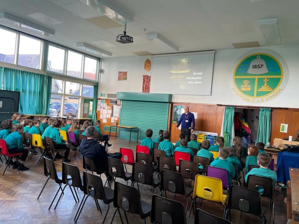 Be kind help others play together is the best way to play CAP.Co