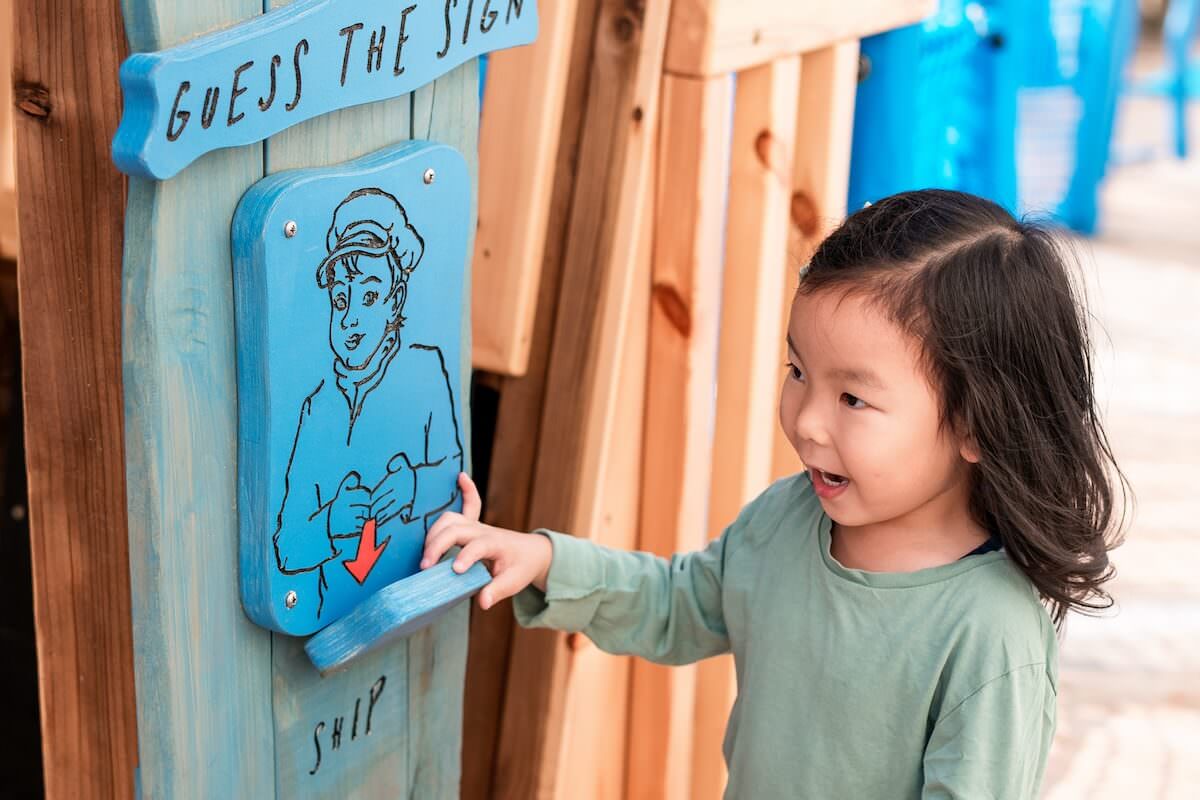 Understand the sign language play at The Cove at the National Maritime Museum Inclusive play by CAP.Co