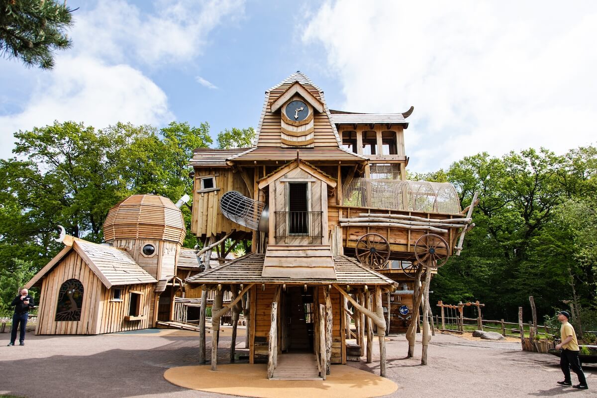 Across the play at Neos Homestead at Parc Sainte Croix with adventure play by CAP.CO Photography by Kev Foster