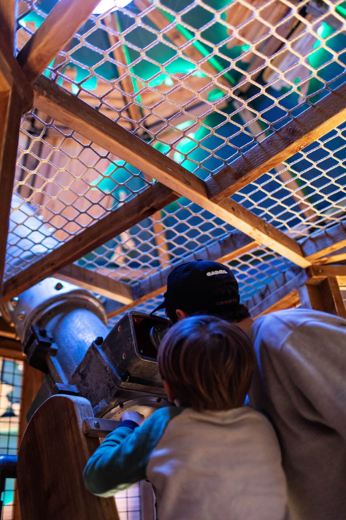 The telescope to the stars at Neos Homestead at Parc Sainte Croix with adventure play by CAP.CO Photography by Kev Foster