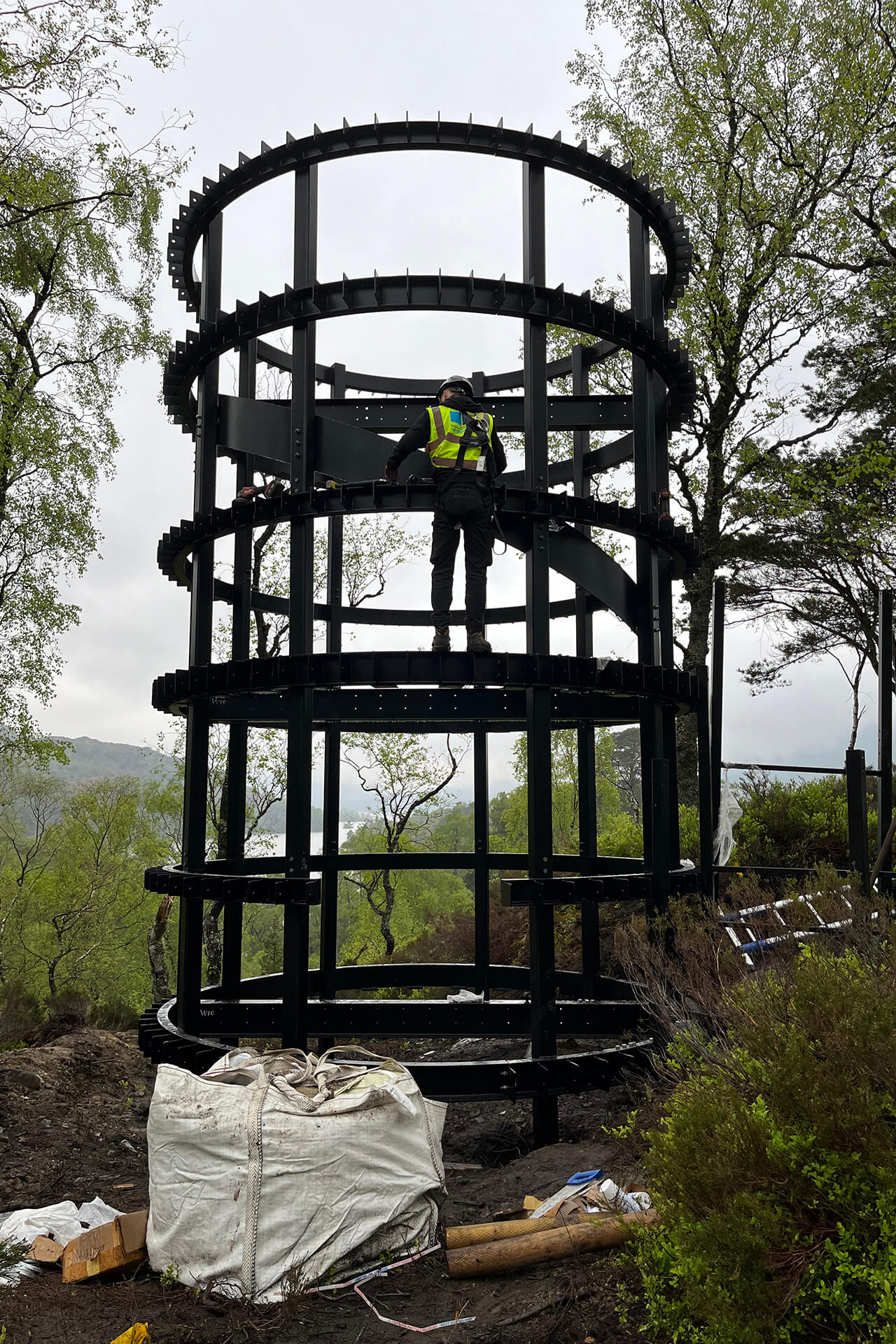 Steel frame taking shape at the Roderick Dhu lookout tower built by CAPCO (1)