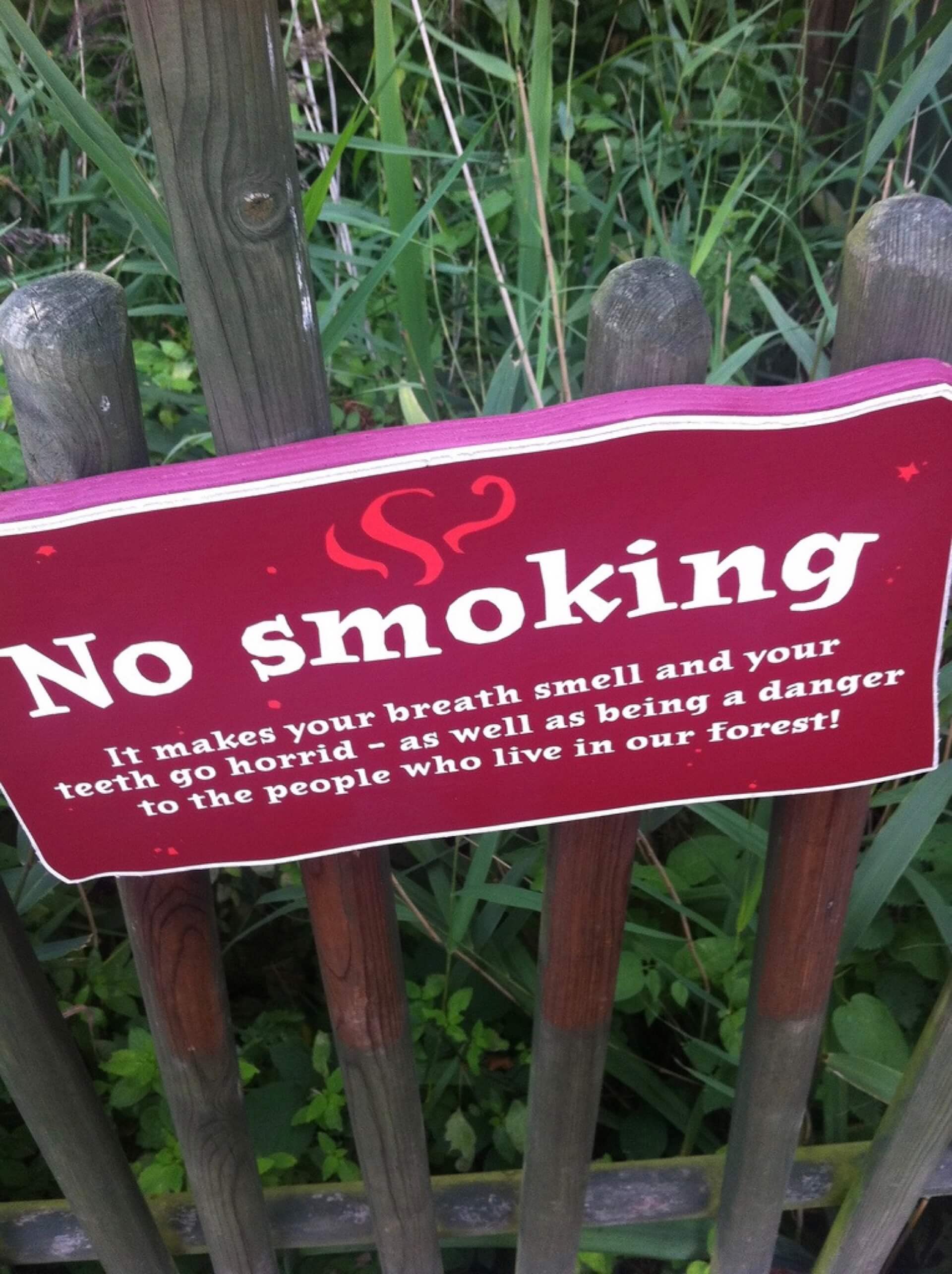 BeWILDerwood no smoking sign