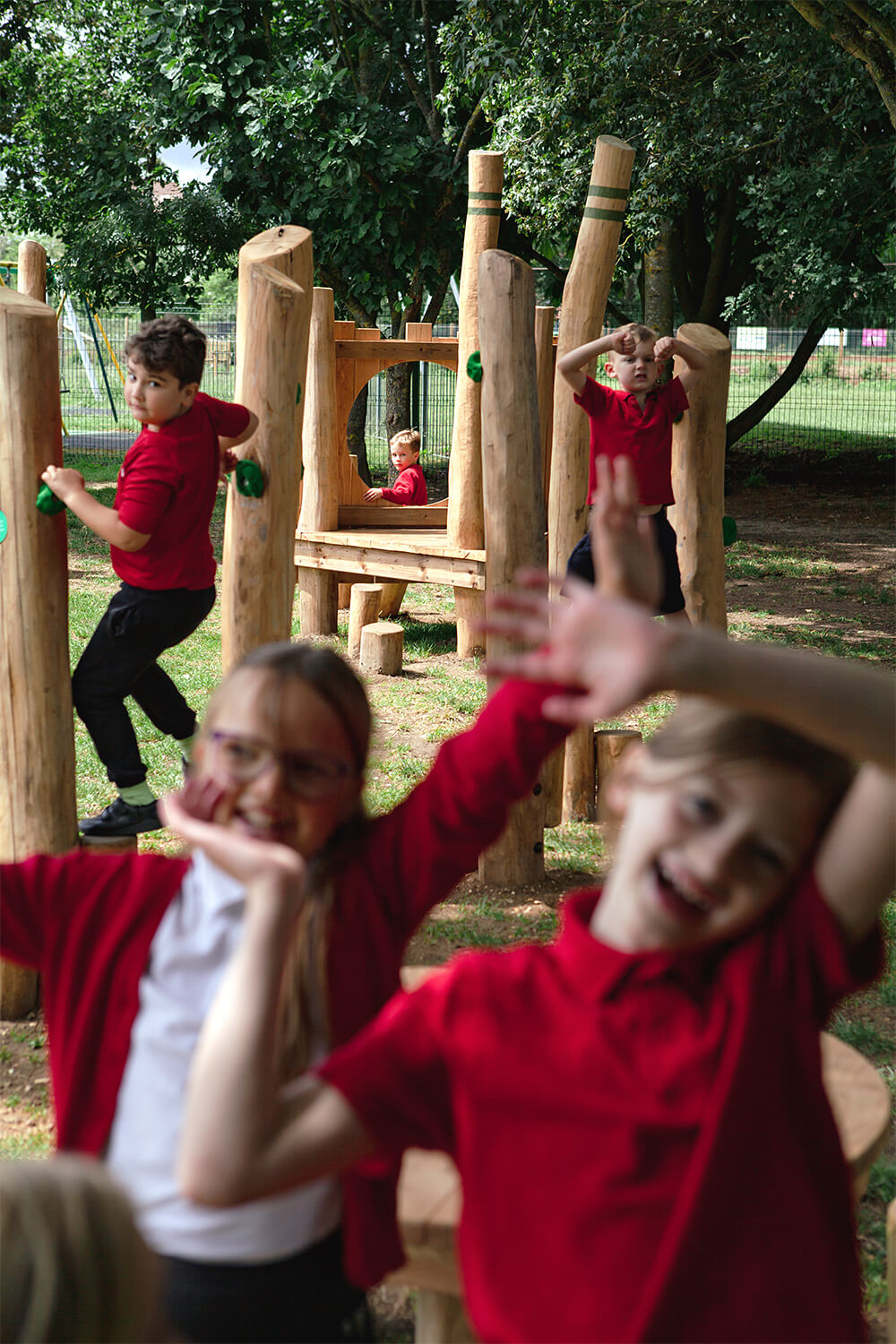 Outdoor learning and play at Fen Drayton Primary School on a CAP.CO built trail